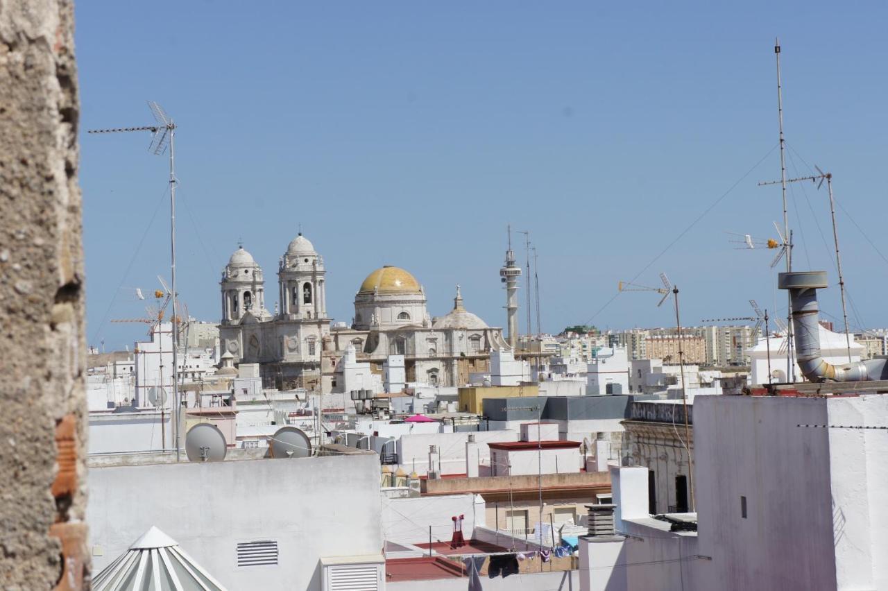 Apartamento muy bien situado en el centro de Cádiz y al lado de la playa Exterior foto