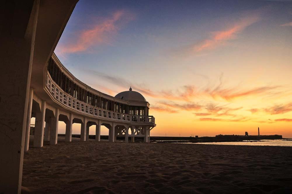 Apartamento muy bien situado en el centro de Cádiz y al lado de la playa Exterior foto