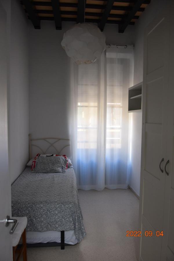 Apartamento muy bien situado en el centro de Cádiz y al lado de la playa Exterior foto